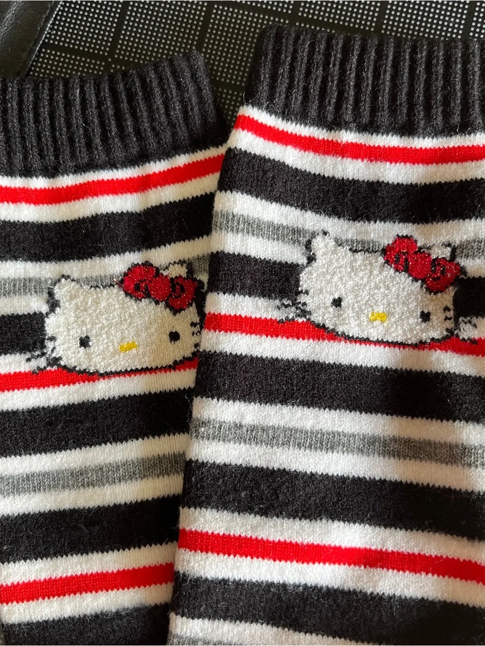 Hello Kitty Cross Body Bag by Loungefly and Toe Sox by Sanrio-Good to Fair cond - Picture 7 of 16